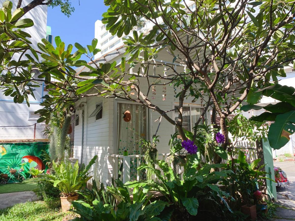 Dream Garden Villa Hotel Night Bazaar Chiangmai Chiang Mai Bagian luar foto